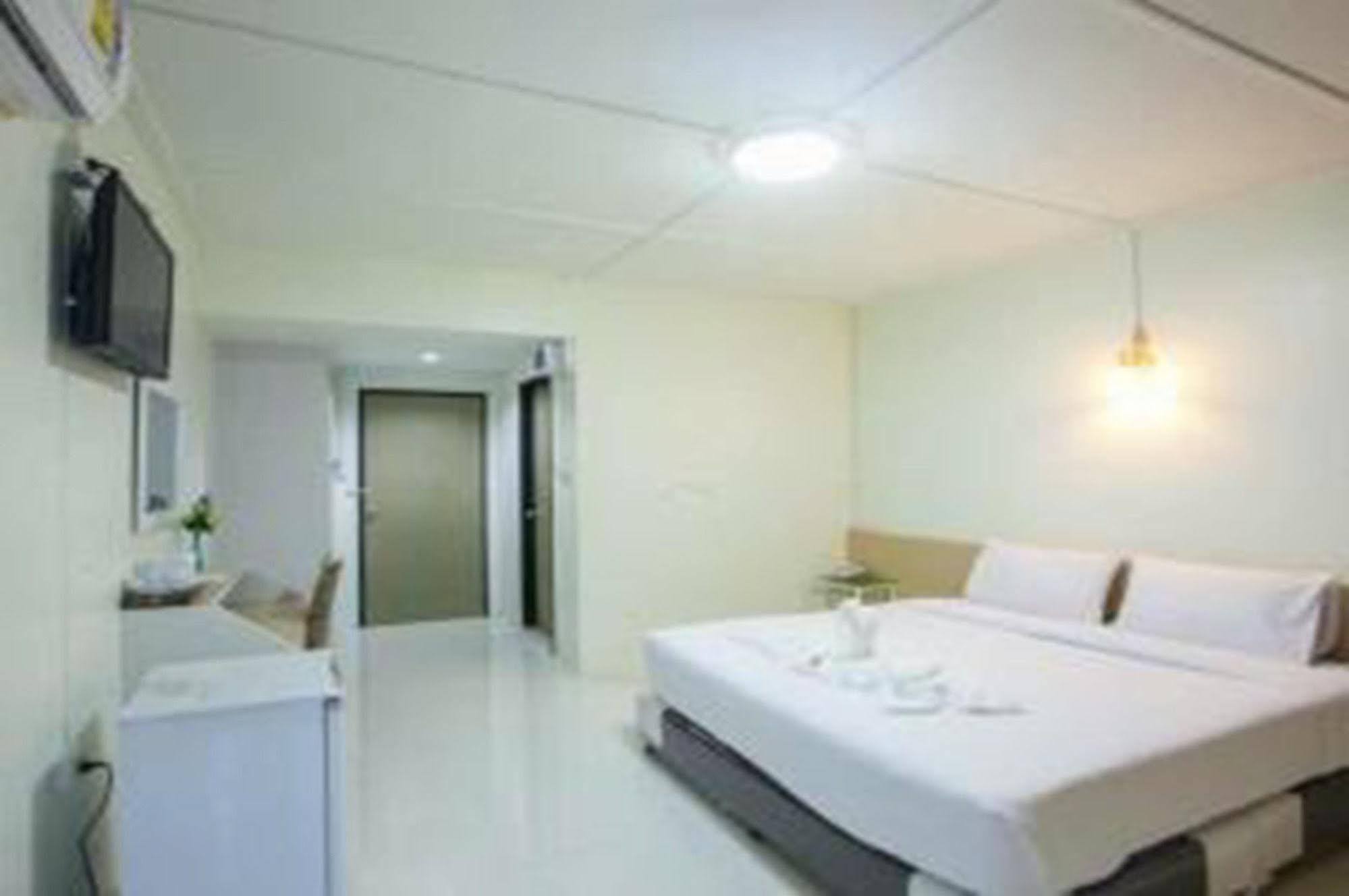 The Train Hotel Hatyai Hat Yai Exterior foto