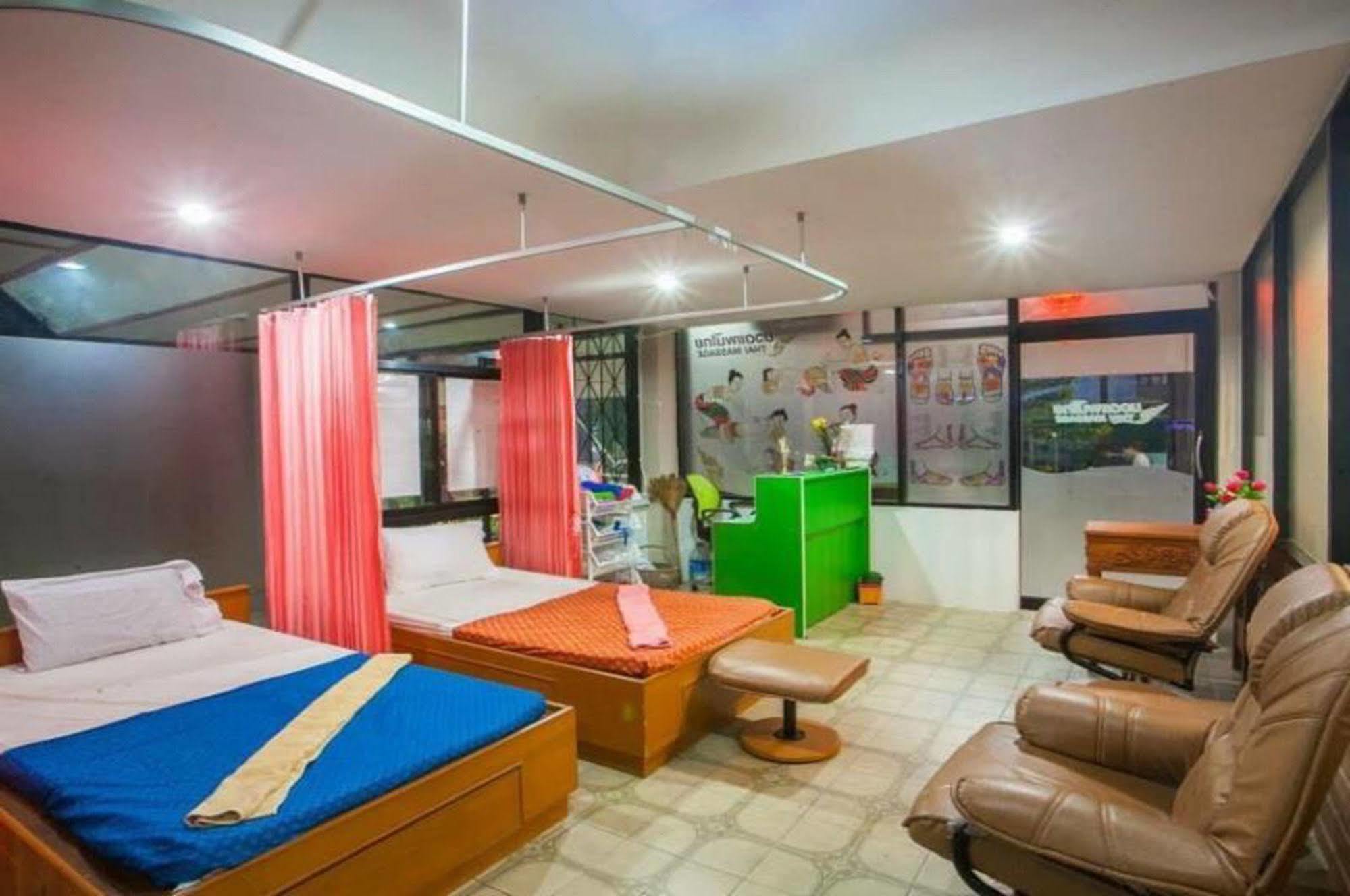 The Train Hotel Hatyai Hat Yai Exterior foto